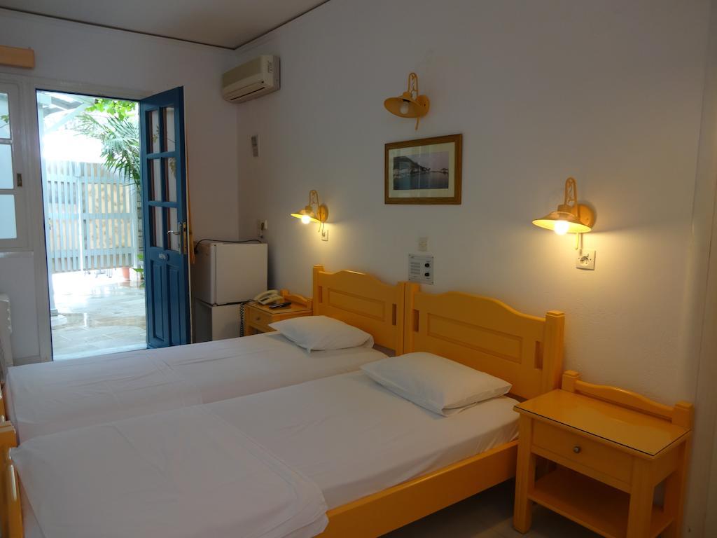 Remezzo Hotel & Studios Pythagóreion Habitación foto